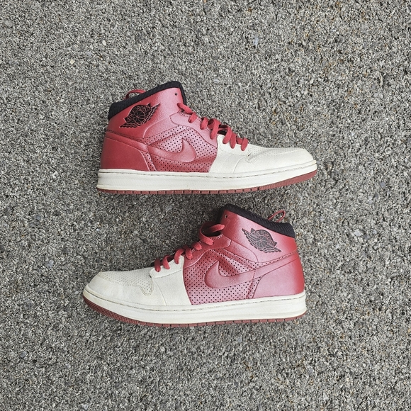 Air Jordan Alpha 1 Dwyane Wade 'W3lcome Home' Red White - Mens 12 - Picture 1 of 7